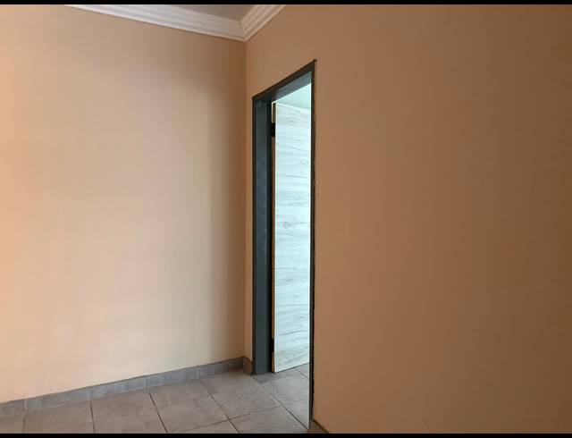 5 BEDROOM HOUSE FOR SALE IN WATERKLOOF